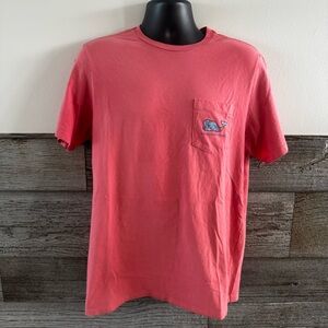 Vineyard Vines Whale Fill Short Sleeve Graphic Pocket Shirt size medium (G1)